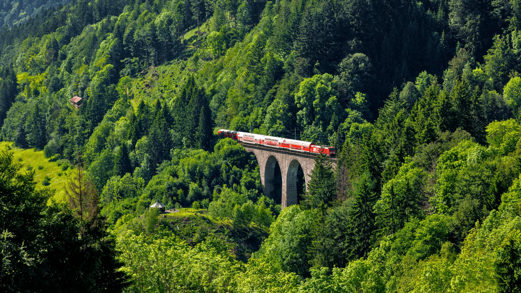 How Hydrogen-Powered Passenger Trains Are Transforming Rail Travel