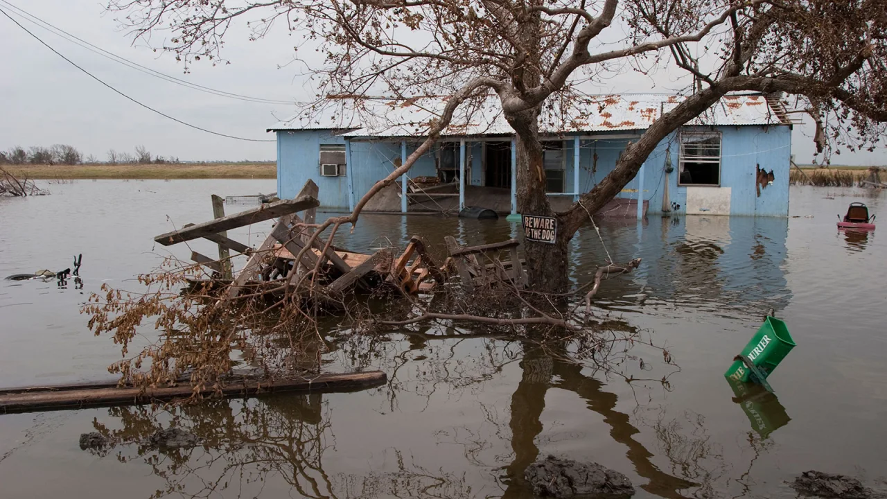 The Modern-day Ghost Towns Created by the Climate Crisis